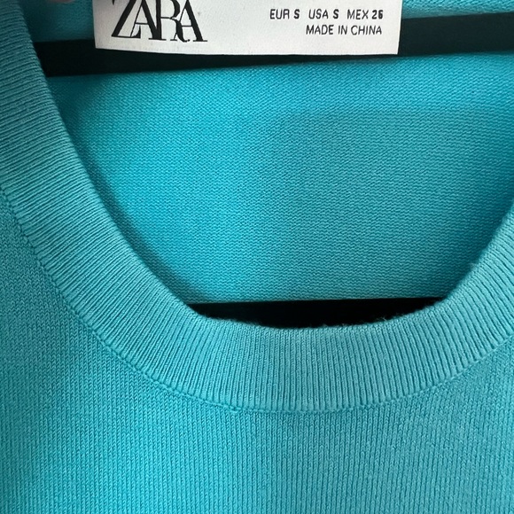 Zara blue work top, knit - Picture 2 of 3